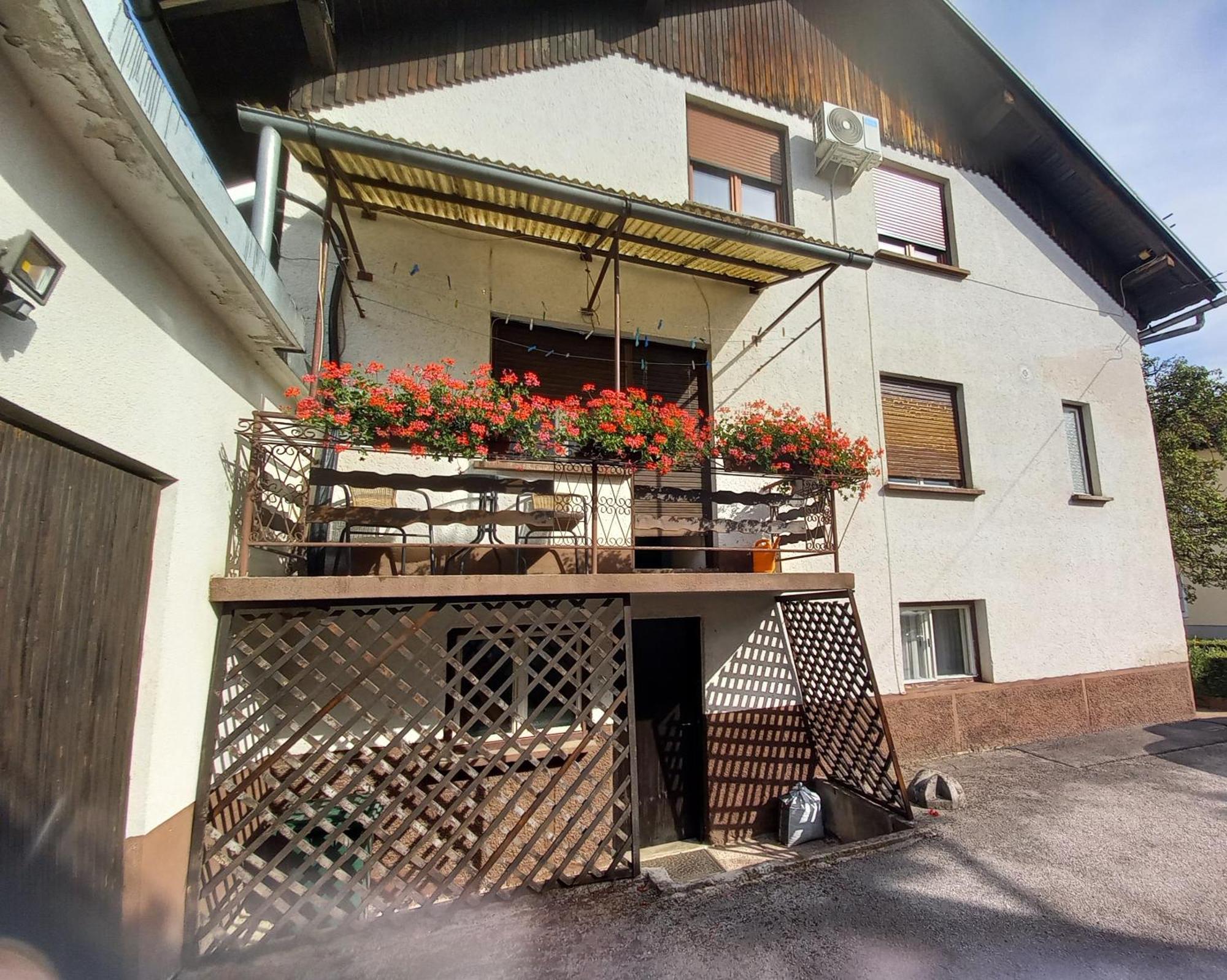 Rooms Apartma Cerknica Exterior foto